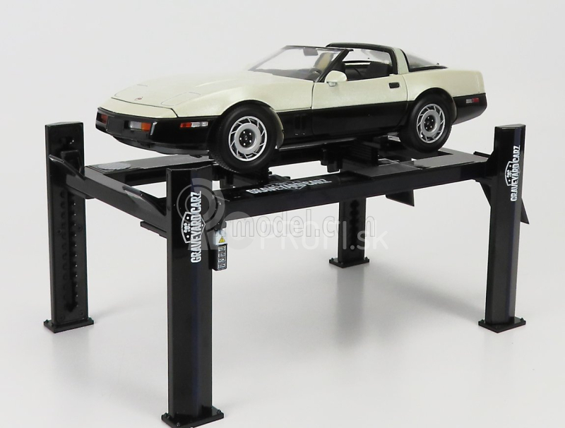 Greenlight príslušenstvo Graveyard Cartz Garážový set Officina - Ponte Sollevatore Auto - Four Post Lift 1:18 Black