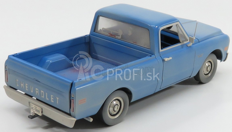 Highway61 Chevrolet C-10 Custom Pick-up 1970 - Texaský masaker motorovou pílou 1:18 Svetlomodrá