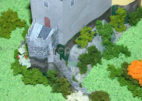 Hrad Kámen pri Pacove - papierový model 1:250