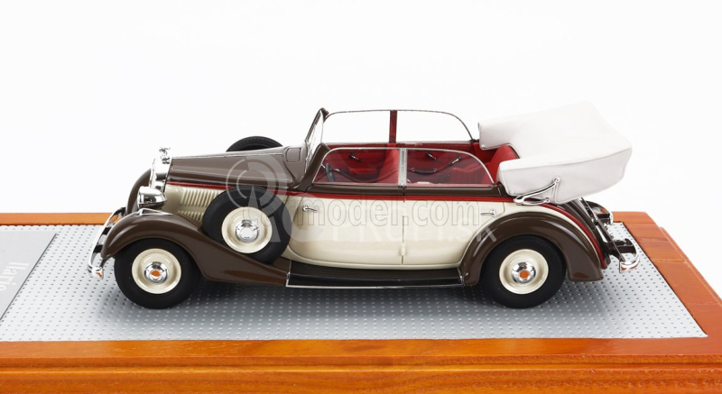 Ilario-model Horch 830 Bl Cabriolet Closed 1936 1:43 Hnedá béžová