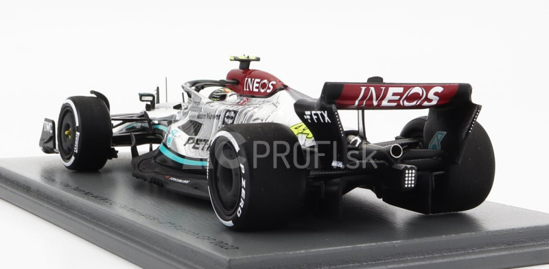 Iskrový model Mercedes gp F1 W13e Team Mercedes-amg Petronas F1 N 44 2nd France Gp 2022 Lewis Hamilton 1:43 Silver Green