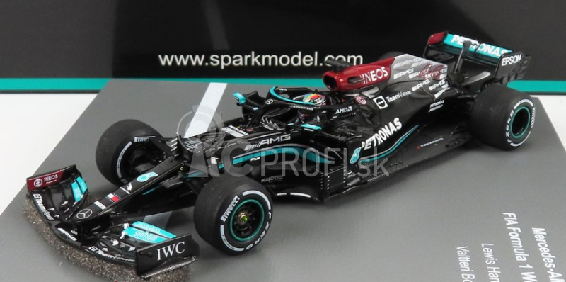Iskrový model Mercedes gp Set F1 2x W12 Mercedes M12 Eq Power+ Team Amg Petronas Motorsport Formula One N 44 + N 77 Abu Dhabi Gp 2021 Lewis Hamilton - Valtteri Bottas - 8-násobný majster sveta Constructeur 1:43 Black Green