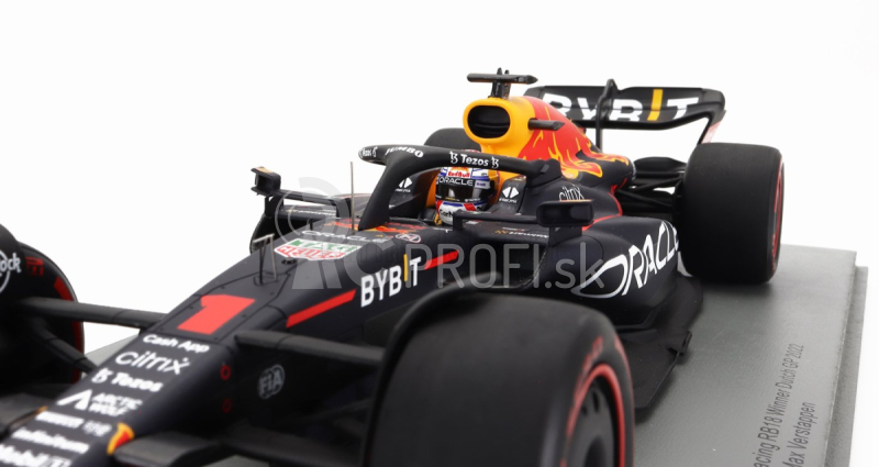 Iskrový model Red bull F1 Rb18 Team Oracle Red Bull Racing N 1 Víťaz holandského Gp Majster sveta 2022 - 30. víťazstvo Max Verstappen 1:18 Matná modrá žltá červená