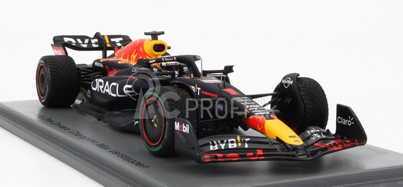 Iskrový model Red bull F1 Rb18 Team Oracle Red Bull Racing N 1 Winner Japan Gp With Pit Board World Champion 2022 Max Verstappen 1:43 Matná modrá žltá červená