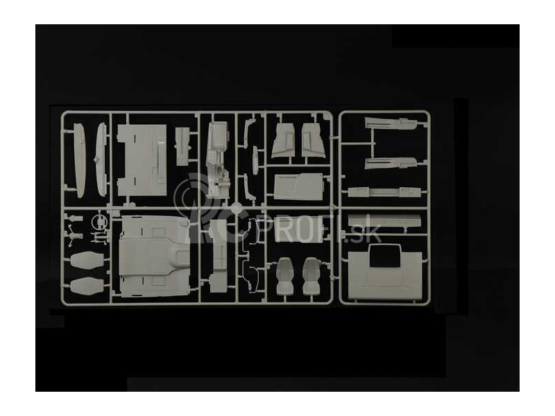 Italeri Volvo FH low roof (1:24)