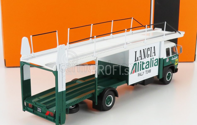 Ixo-models Fiat 673 Truck Car Transporter Team Lancia Alitalia Rally 1976 1:43 zelená biela