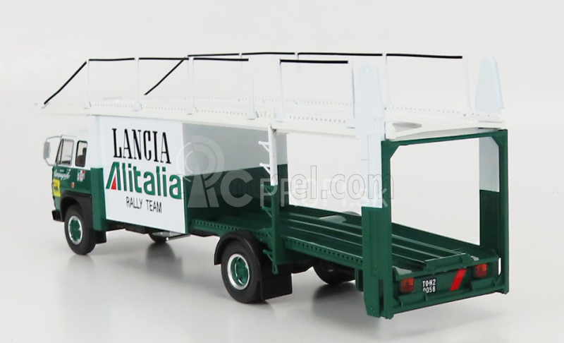 Ixo-models Fiat 673 Truck Car Transporter Team Lancia Alitalia Rally 1976 1:43 zelená biela