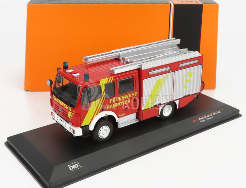 Ixo-models Mercedes benz Lf16/12 Duoble Cabine Truck Feuerwehr Hannover 1995 1:43 Červená biela strieborná