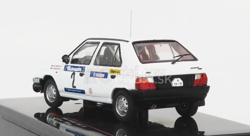 Ixo-models Škoda Favorit 136l N 2 Rally Valasskaa Winter 1989 P.sibera - P.gross 1:43 Biela