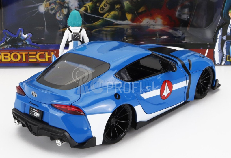 Jada Toyota Supra s figúrkou Maxa Sterlinga Robotech 2020 1:24 svetlo modrá biela