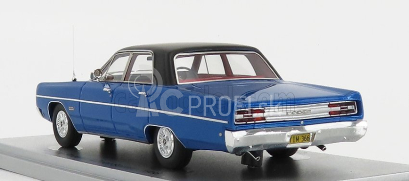 Kess-model Dodge Phoenix 4-dverový sedan 1968 1:43 Svetlomodrá s čiernou