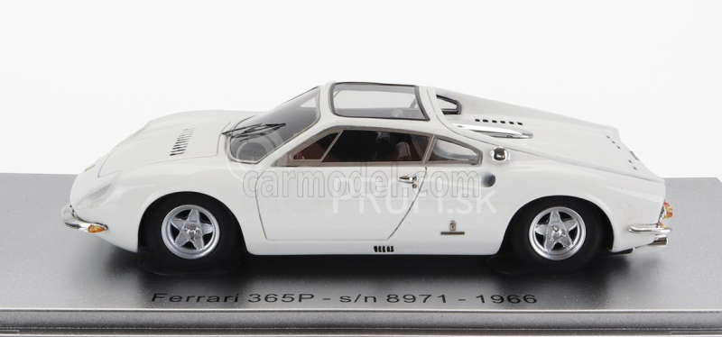 Kess-model Ferrari 365p Berlinetta Speciale - 3 miesta - 3 autá - 1966 1:43 biela