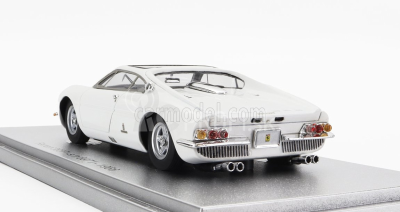 Kess-model Ferrari 365p Berlinetta Speciale - 3 miesta - 3 autá - 1966 1:43 biela