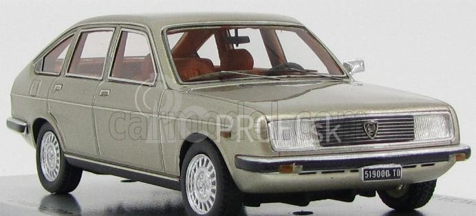 Kess-model Lancia Beta Berlina 1600 2-series 1978 1:43 Platino Met