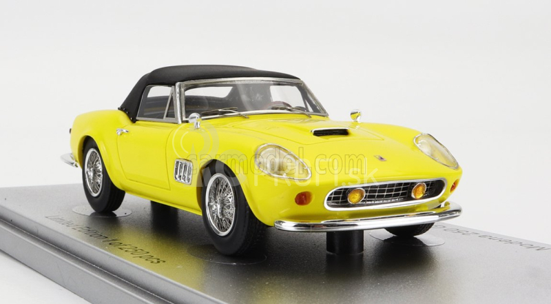 Kess-model Modena 250gt California Spider uzavretý 1961 1:43 žltá čierna