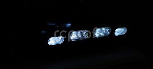 Kovová záhrada 1/10 s LED rampou