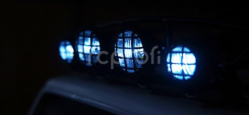 Kovový strešný nosič vrátane. LED paraboly 130 mm