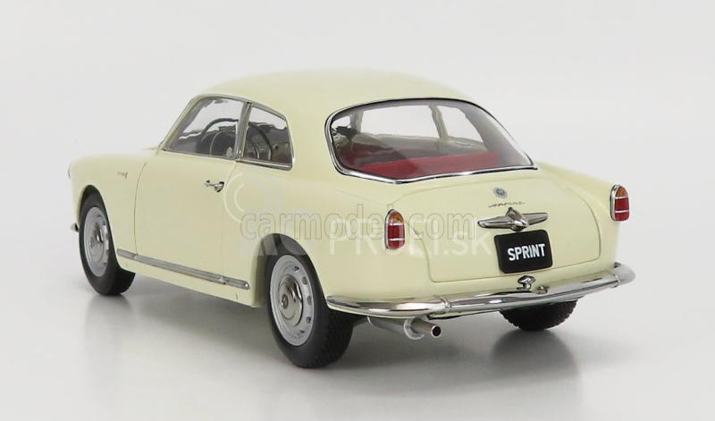 Kyosho Alfa romeo Giulietta Sprint Coupe 1954 1:18 Biela