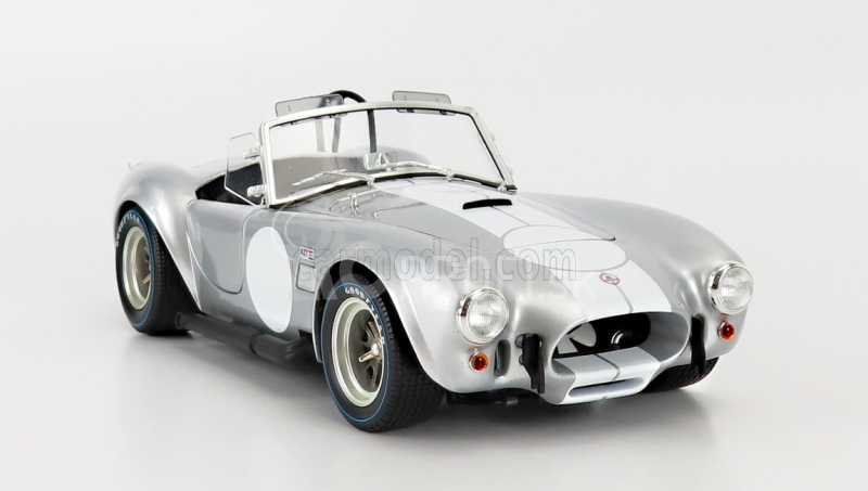 Kyosho Ford usa Shelby Cobra 427 S/c Spider 1962 1:18 Strieborná