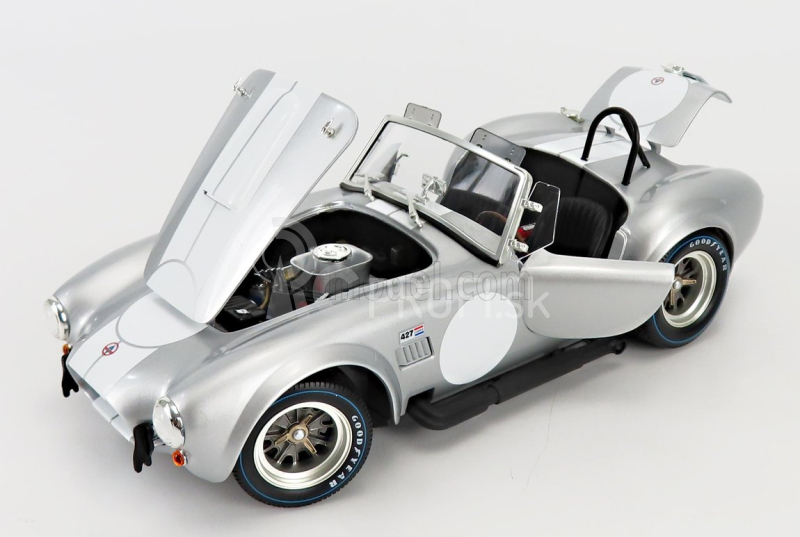 Kyosho Ford usa Shelby Cobra 427 S/c Spider 1962 1:18 Strieborná