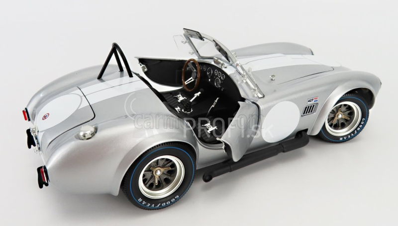 Kyosho Ford usa Shelby Cobra 427 S/c Spider 1962 1:18 Strieborná