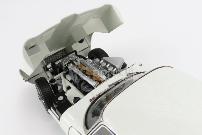 Kyosho Jaguar E-type Coupe Mk1 Rhd 1961 1:18 Biela