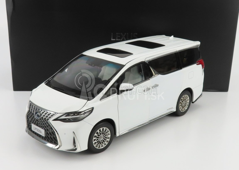 Kyosho Lexus Lm300h Minivan 2020 1:18 White Pearl