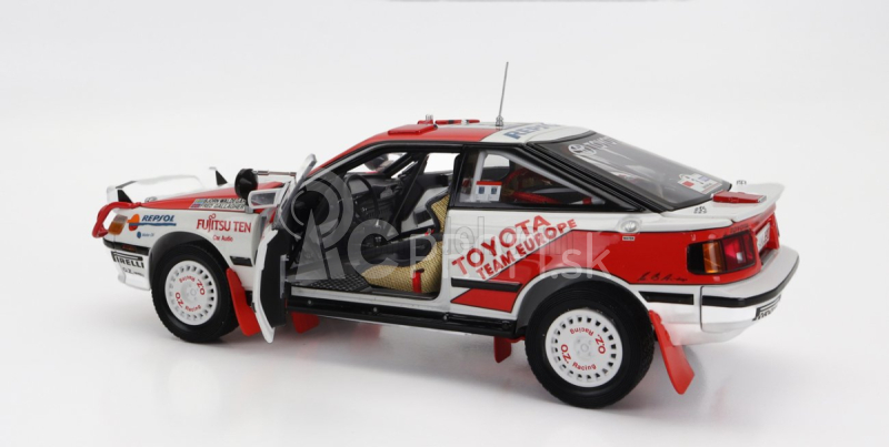 Kyosho Toyota Celica Gt-four St165 (nočná verzia) N 3 Winner Rally Safari Rally 1990 B.waldegard - F.gallagher 1:18 Biela červená