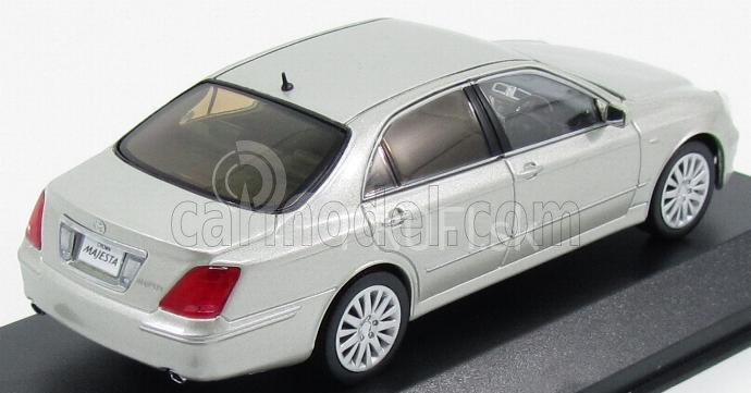 Kyosho Toyota Crown Majesta 2009 1:43 Premium Silver