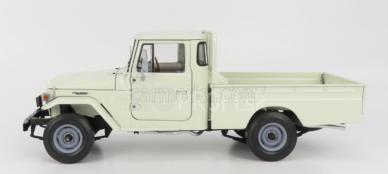 Kyosho Toyota Land Cruiser 40 4x4 Pick-up 1980 1:18 Biela