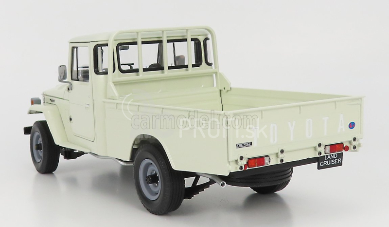 Kyosho Toyota Land Cruiser 40 4x4 Pick-up 1980 1:18 Biela