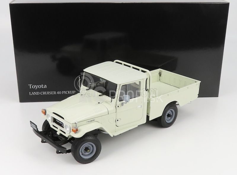 Kyosho Toyota Land Cruiser 40 4x4 Pick-up 1980 1:18 Biela