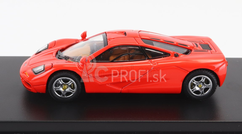 LCD model Mclaren F-1 1993 1:64 Červená