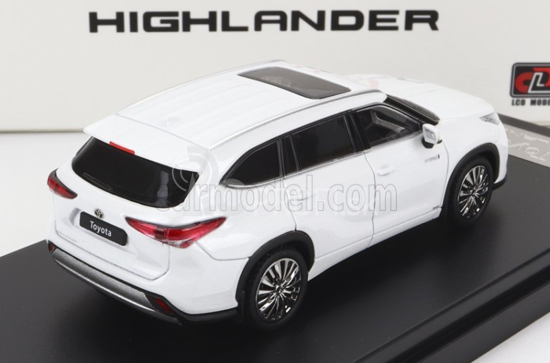 LCD model Toyota Highlander 2022 1:64 biely