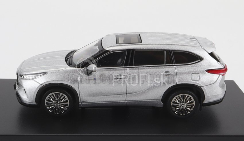 LCD model Toyota Highlander 2022 1:64 strieborná