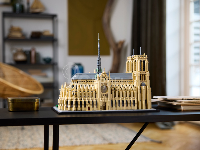 LEGO Architecture - Notre-Dame v Paríži