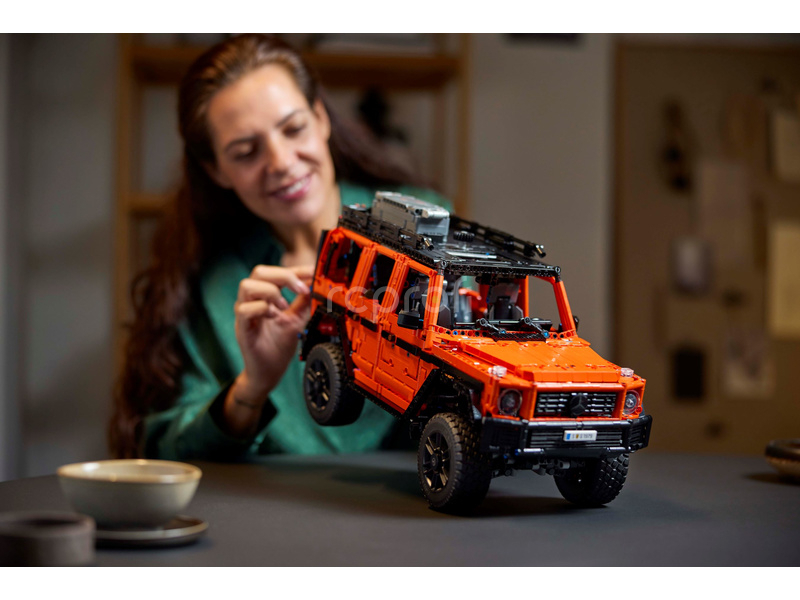 LEGO Technic - Mercedes-Benz G 500 PROFESSIONAL Line