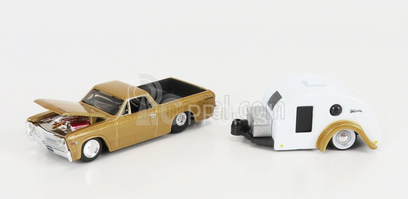 Maisto Chevrolet El Camino Pick-up With Trailer Roulotte 1967 1:64 zlato-biela