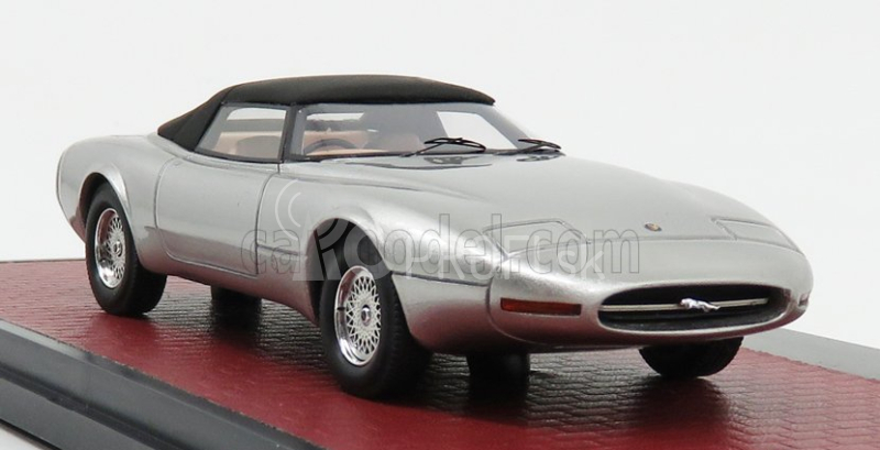 Matrix modely v mierke 1:43 Jaguar Xj Spider Concept Pinifarina Closed 1978 Strieborná