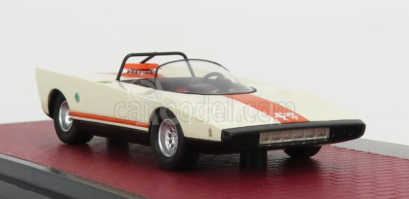 Matrix modely v mierke Alfa romeo 33 Spider Speciale Cuneo 1971 1:43 Biela