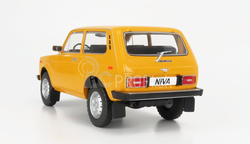 Mcg Lada Niva 1600 (váza 2121) 1977 1:18 Žltá