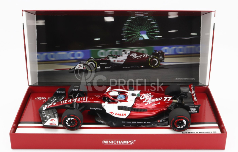 Minichamps Alfa romeo F1 C42 Team Orlen Racing N 77 6. GP Bahrajnu 2022 Valtteri Bottas 1:18 Biela červená met.