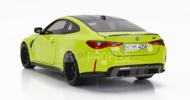 Minichamps BMW radu 4 M4 (g82) 2020 1:18 žltá čierna