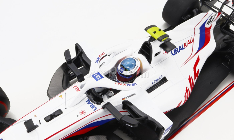 Minichamps Haas F1 Vf-21 Ferrari 065/6 Team Uralkali N 47 Belgium Gp 2021 Mick Schumacher s retro prilbou Michaela Schumachera 1:18 biela modrá červená