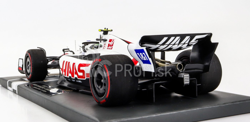 Minichamps Haas F1 Vf-22 Ferrari Team Haas N 47 Bahrain Gp 2022 Mick Schumacher 1:18 Biela čierna červená