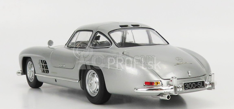 Minichamps Mercedes Benz Sl-class 300sl Coupe Gullwing (w198) 1954 1:18 Strieborná