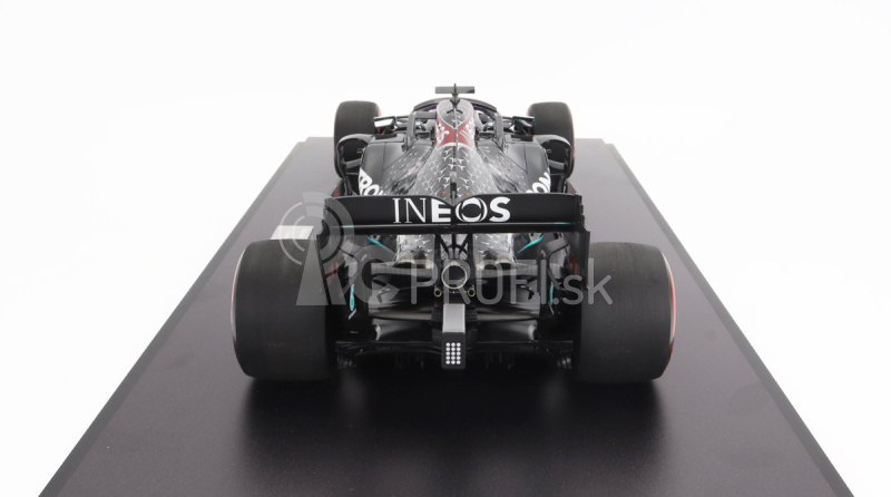 Minichamps Mercedes gp F1 W11 Eq Performance Team Amg Petronas Motorsport N 44 Víťaz majstrovstiev sveta Eifel Gp (91. víťazstvo) Lewis Hamilton 2020 - Con Vetrina - s vitrínou 1:12 čierna zelená