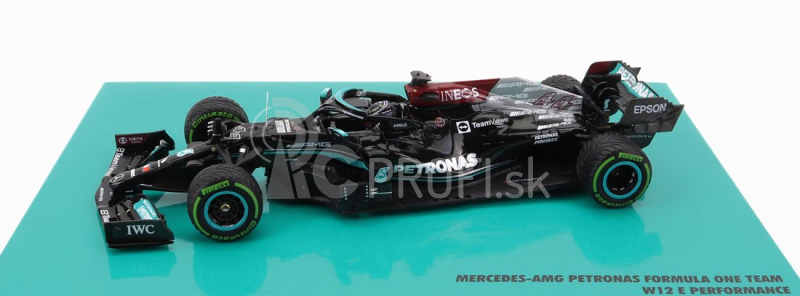 Minichamps Mercedes gp F1 W12 Mercedes M12 Eq Power+ Team Amg Petronas Motorsport Formula One N 44 Winner Sotchi Russian Gp 2021 Lewis Hamilton - 100. víťazstvo F1 1:43 Black Green