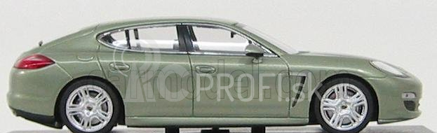 Minichamps Porsche Panamera S Hybrid 2010 1:43 Veľmi svetlá zelená met.