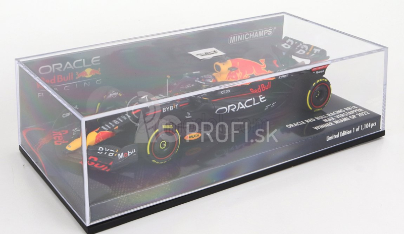 Minichamps Red bull F1 Rb18 Team Oracle Red Bull Racing N 1 Majster sveta Miami Gp 2022 Max Verstappen 1:43 Matná modrá žltá červená